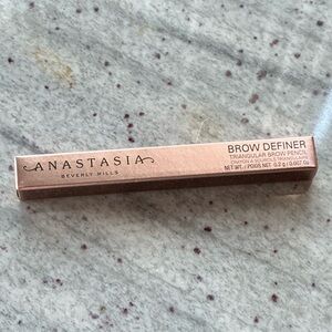 Anastasia Beverly Hills Brow Definer Pencil in Ash Brown
Retails for $27